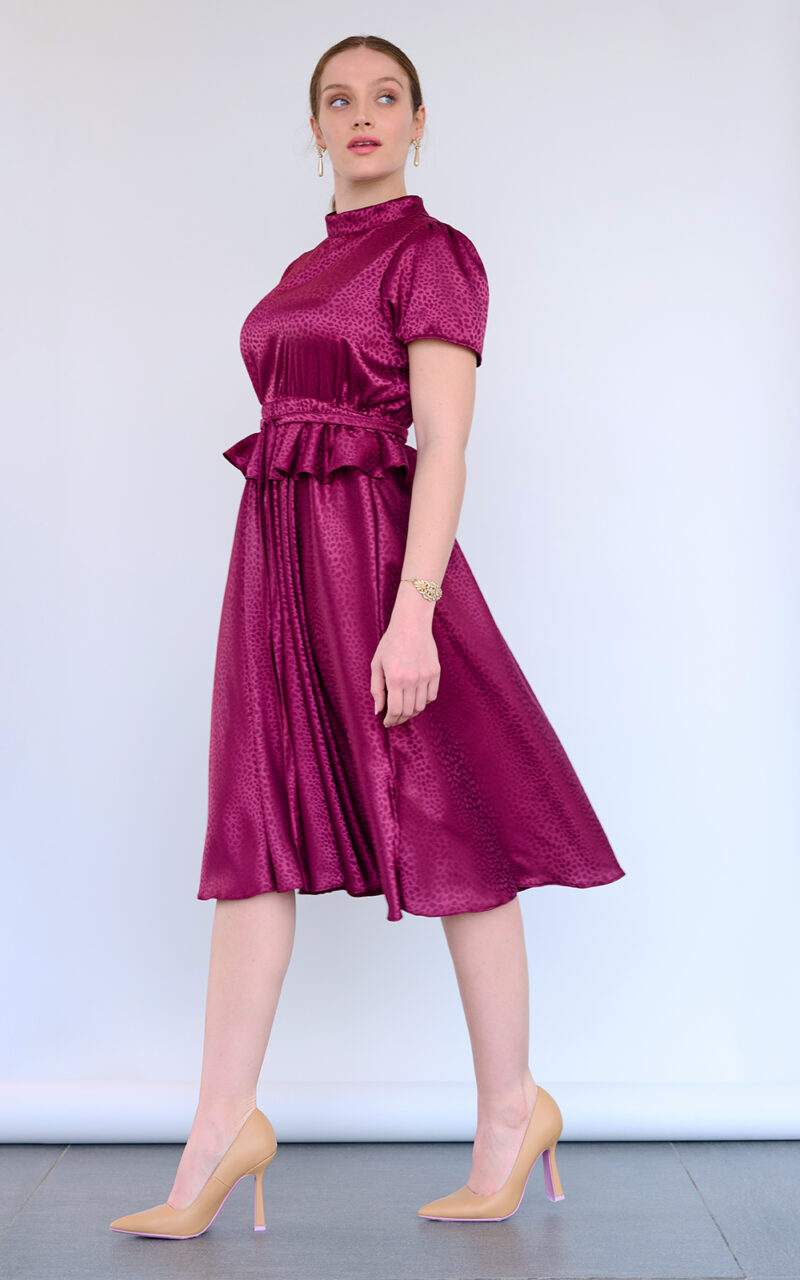 שמלה באורך מידי בגוון סגול ייו