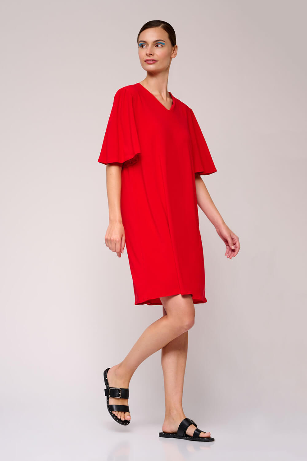 שמלת מידי בגוון אדום כובש